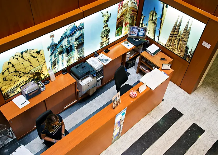 Libere Barcelona Sant Antoni Aparthotel